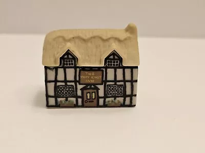 Wade Whimsey-on-Why Mini English Village Porcelain Building The Why Knot Inn #5 • $11.95