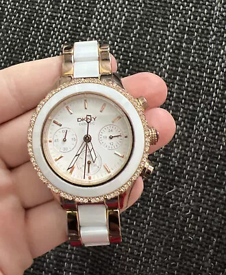 £39.99 • Buy DKNY Women’s Watch NY8825 White Dial Chronograph Rose Gold & White Ceramic Strap