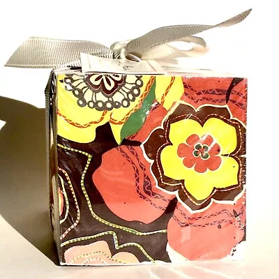 Vera Bradley Mini Note Cube Buttercup Floral Pattern Sticky Note Item 1002382068 • $9.99
