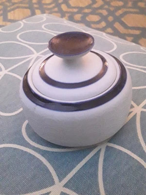 £4.99 • Buy German Cafe Style Ceramic Ashtray With Lid , Good Used Condition.