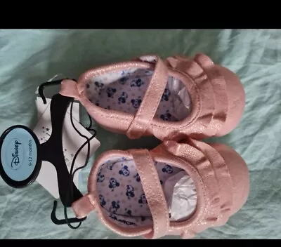 Matalan Baby Pink Sparkling Pram Shoe. New With Tags.  Size 9-12 Months. • £3