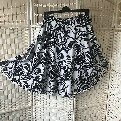 ZARA Basic Black White Bold Floral 100% Cotton Circle Skirt 50sSize S UK 8 Lined • £9.95