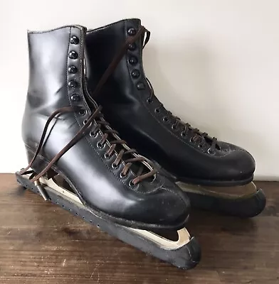 VINTAGE 1960's BLACK Leather WOMEN'S Sports ICE SKATES Metal Spring BLADE GAURDS • $50