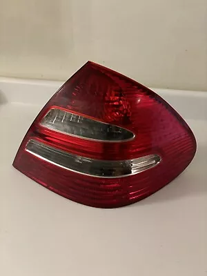 Tail Light Right For 03-06 Mercedes Benz E-Class W211 E55 E320 E500 E55 E350 • $37