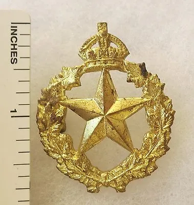 ORIGINAL WW2 Vintage CANADIAN ARMY LE REGIMENT DE MONTMAGNY CAP BADGE • $12.71