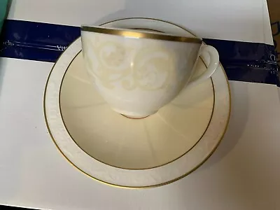 Villeroy & Boch IVOIRE Tea Cup And Saucer • $35
