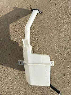 2005-2009 Ford Mustang Windshield Washer Fluid Reservoir Bottle Oem QI506 • $40