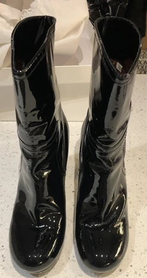 £30 • Buy See By Chloe Patent Boots Sz36:3
