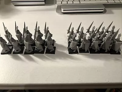 Warhammer 20 X Dark Elves Warriors Plastic 1990s  • £14.99