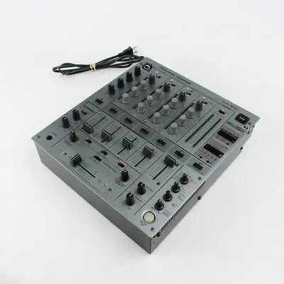 Pioneer DJM600 - Professional DJ Mixer - Silver • $420