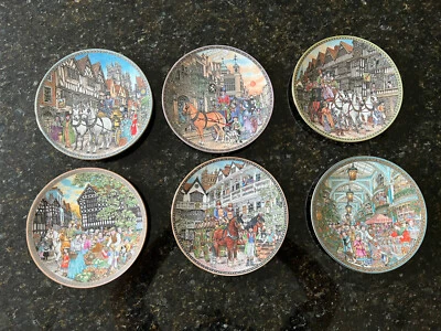 £10 • Buy 8” Royal Worcester Coaching Inns Plates