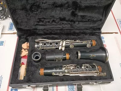 Leblanc Vito Clarinet With Case Model # 7214  Serial # A40435 Pre-owned Fst Ship • $97.50