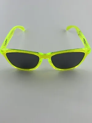 Oakley Frogskins Deuce Coupe Collection Sunglasses 24-316 Sulphur/Black Iridium • $119.99