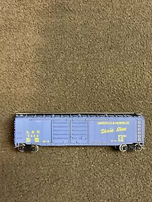 Atlas N Scale Louisville & Nashville 50’ Double Door Box With MT Couplers  • $9.99