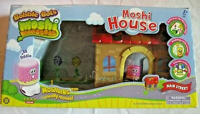 Moshi Monsters Bobble Bots Main Street House With ULTRA RARE ODDIE #88    03:y-9 • £13.25