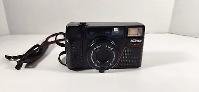 VINTAGE NIKON ONE TOUCH PIKAICHI POINT AND SHOOT 35mm FILM CAMERA L35AF2 • $75