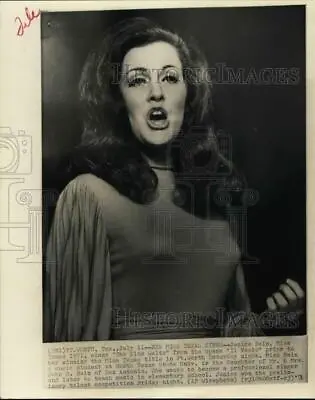 1971 Press Photo Ft. Worth-Miss Texas Janice Bain Sings  The Kiss Waltz  • $19.99