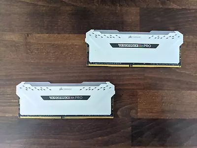 Corsair Vengeance RGB PRO 32GB (2 X 16GB) DDR4 RAM Memory - White • £34