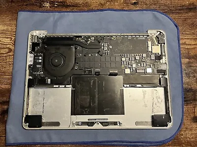 Apple MacBook Pro 13  Late 2013 (FOR PARTS) - Powers On & Shows Folder With “?” • $4.72