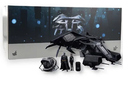 HOTTOYS MMSC002 1/6 The Bat Plane With Batman Catwoman & Fusion Reactor .Deluxe • $1249