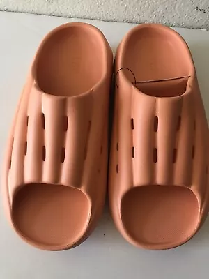 Women's Ugg Orange Peach Foamo Slide Beach/pool Flip Flops Sandals Size 9 Nwt • $49.99