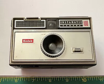 Vintage Kodak Instamatic Camera 100 No Film Untested • £4.99