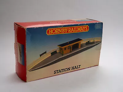 Station Halt Hornby Old Stock Unused. OO 4mm • £14.50