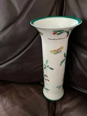 Mottahedeh Vista Alegre Portugal 11.2  Vase Famille Verte Kang Hsi Butterflies  • $120