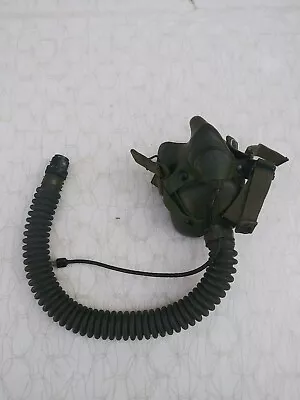 $349 • Buy Vietnam Era US Army Sierra MBU-4/P Oxygen Mask Size Medium - 1965/66/67