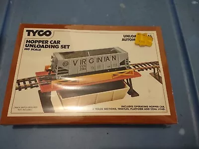 Tyco Hopper Car Unloading Set Sealed NOS • $16