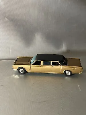 $14.99 • Buy Vintage 1960s CORGI TOYS LINCOLN CONTINENTAL LIMO DIECAST CAR With 4 IMAGES!!