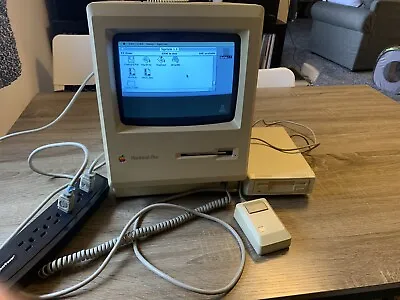 Macintosh Plus 1MD M0001A W/ System 1.1 Boot Disk DataSpace DS800 Apple Mouse • $499.99