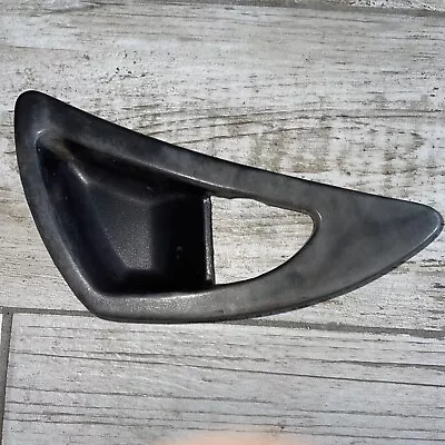 2000-02 DAEWOO NUBIRA Left Door Inner Handle Housing OEM #96 271 582 • $10