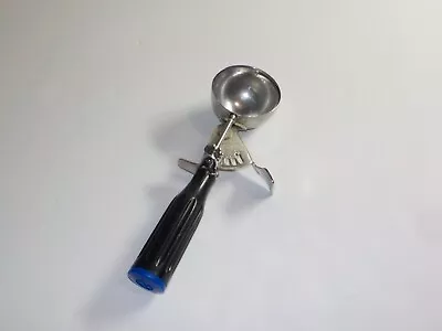 Vintage 8  Hamilton Beach Model 67 Stainless Steel Ice Cream Scoop Blue End Cap • $12.99