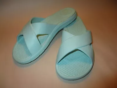 Totes Every Wear Turquoise Cushion Massaging Insole Womens 9 Slide Sandals • $16.98