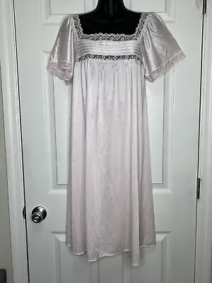 Vintage Womens SZ S Night Gown Pajamas Lounge Leisure Silky Spa USA Pink Lace • $14.97