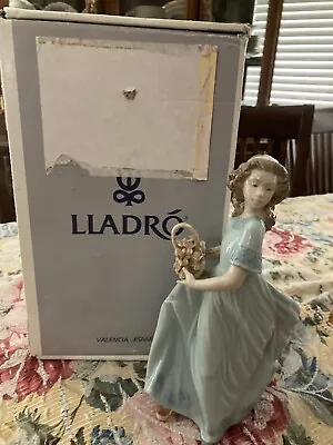 Lladro Spring Enchantment #6130 Spain Porcelain Figurine RETIRED-With Box • $110