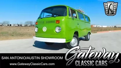 1976 Volkswagen Bus/Vanagon T2 • $22000