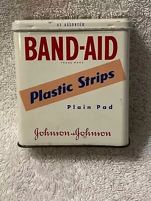 Vintage BAND-AID Plastic Strips Flesh Color Plain Pad Metal Tin Empty. • $19.99