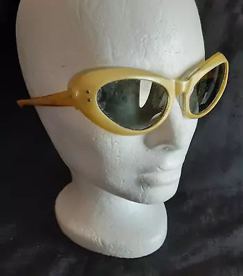 VTG Cat Eye Sunglasses France Yellow Gold Plastic Frames Women's Retro DEBS • $15