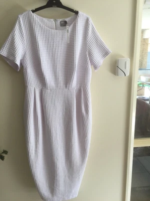 $40 • Buy ASOS Curve White Midi Dress. Size 20. NWT.