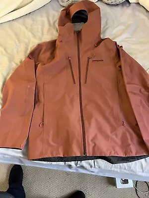 NWOT Patagonia Ws XL Triolet Goretex Recco Jacket Mint Condition $399 • $149