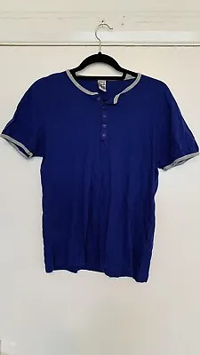 £3 • Buy Urban Spirit, Mens Short Sleeve T-shirt, Size Small, Purple & Grey, Pre-loved