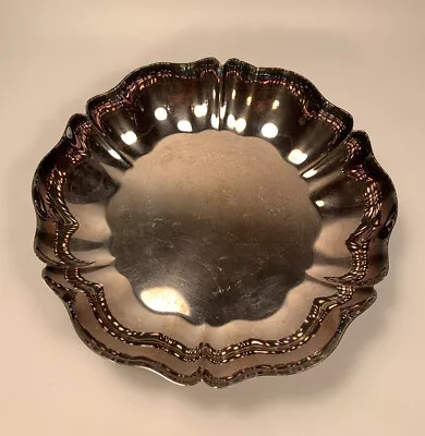 Vintage Oneida Silversmiths Footed Bowl 8 1/4” Silver Plate Scalloped Candy Dish • $8.80