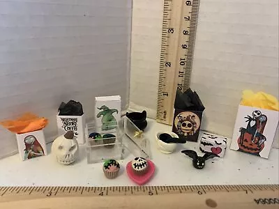 Dollhouse Miniature 1:12 Nightmare Before Christmas Jack And Sally Cupcakes Lot • $6.99