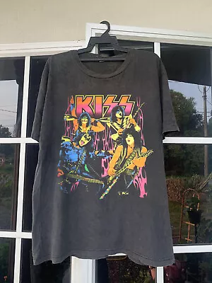 Vintage Kiss Band Concert Men T-shirt Black Short Sleeve All Sizes S-5XL • $23.99