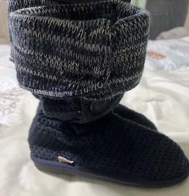 Mukluks A La Mode Womens Navy Knit Faux Lined Slippers Size 7 • $15.99