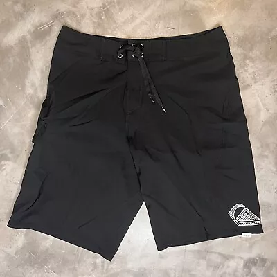 Quicksilver Kaimana Apex Men’s Size 31 Board Shorts Surf Swim Trunks Black NWT • $21.99