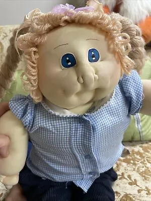 $100 • Buy Xavier Roberts Vintage Soft Sculpture Cabbage Patch Doll Signed