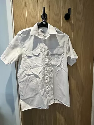 White Pilot Shirt - 15.5”  • £4